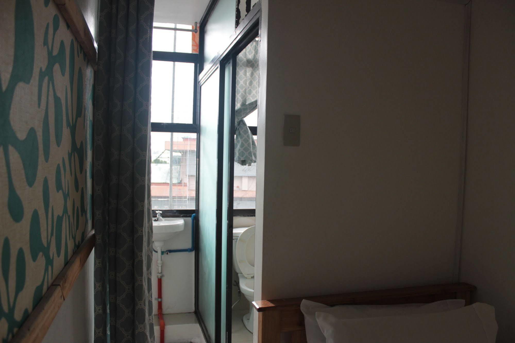 Yuj Inn - Quezon City Zewnętrze zdjęcie