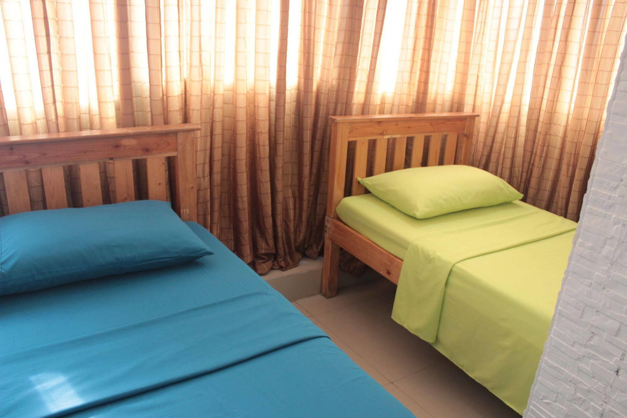 Yuj Inn - Quezon City Zewnętrze zdjęcie