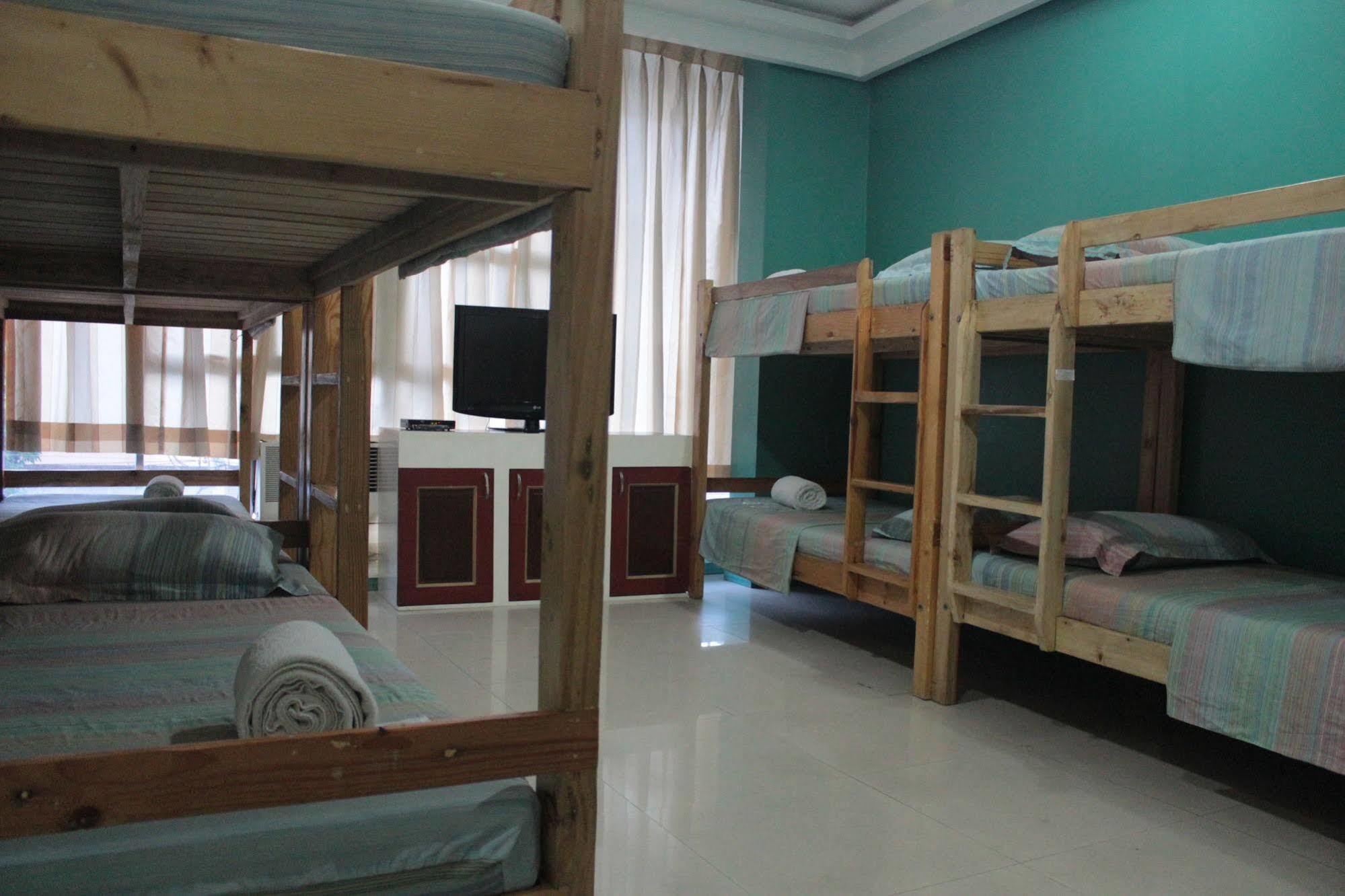 Yuj Inn - Quezon City Zewnętrze zdjęcie