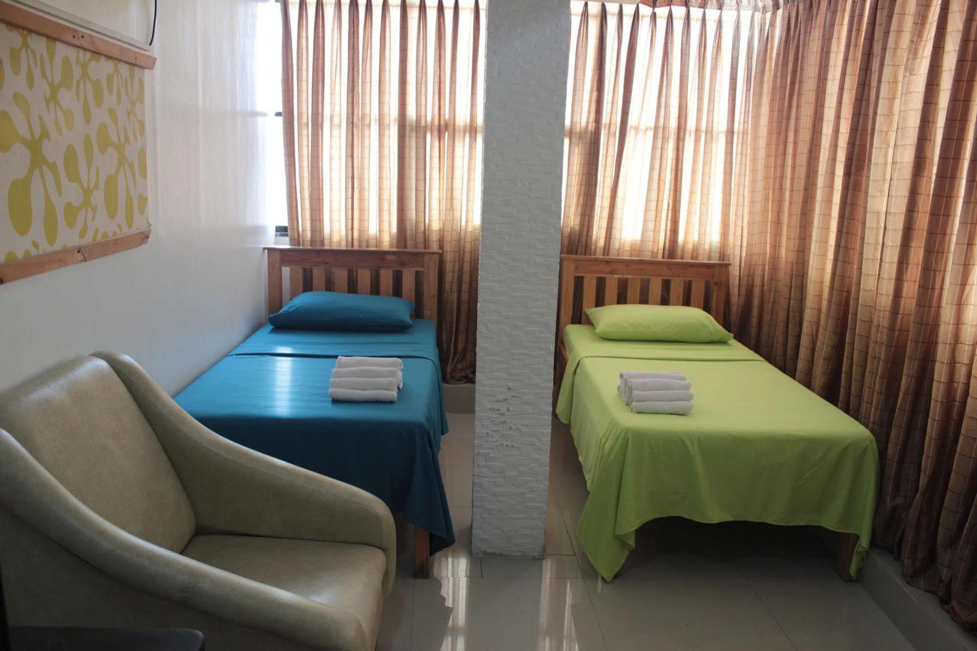 Yuj Inn - Quezon City Zewnętrze zdjęcie
