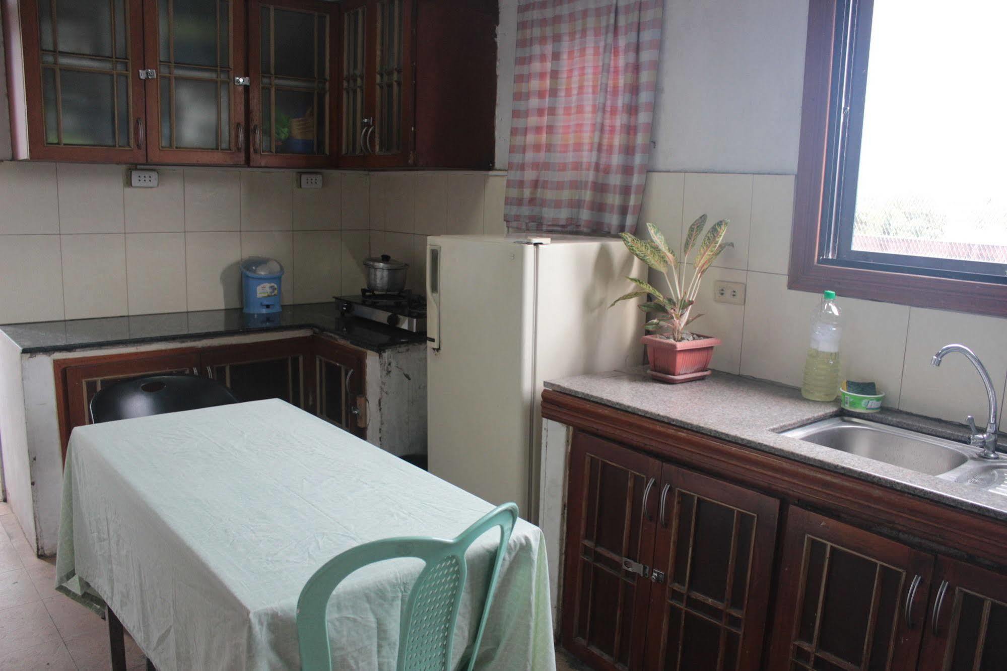 Yuj Inn - Quezon City Zewnętrze zdjęcie