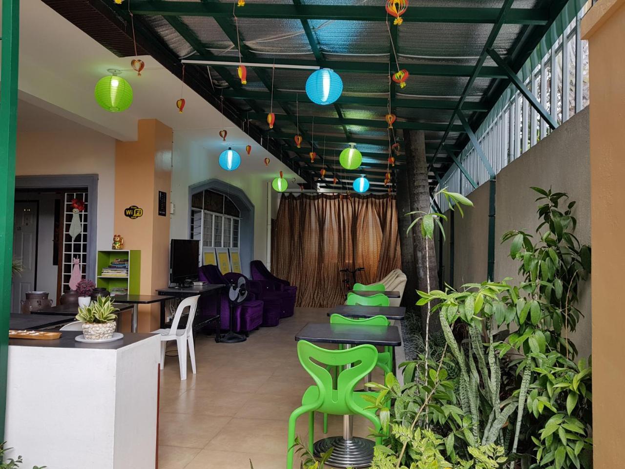 Yuj Inn - Quezon City Zewnętrze zdjęcie